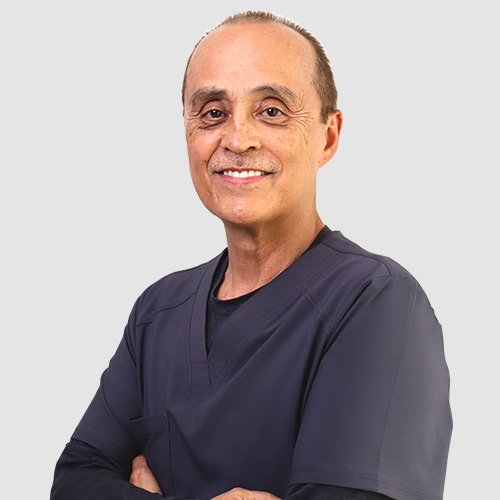 Dr. Miguel Angel Chin Quiñones